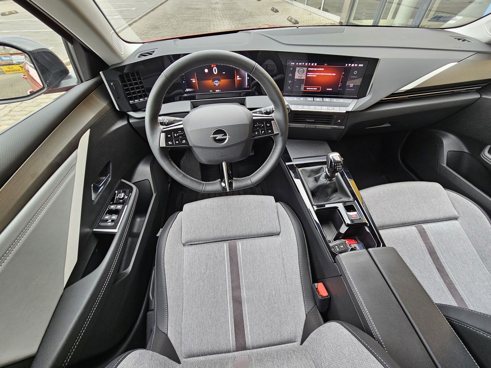 Opel Astra L 4