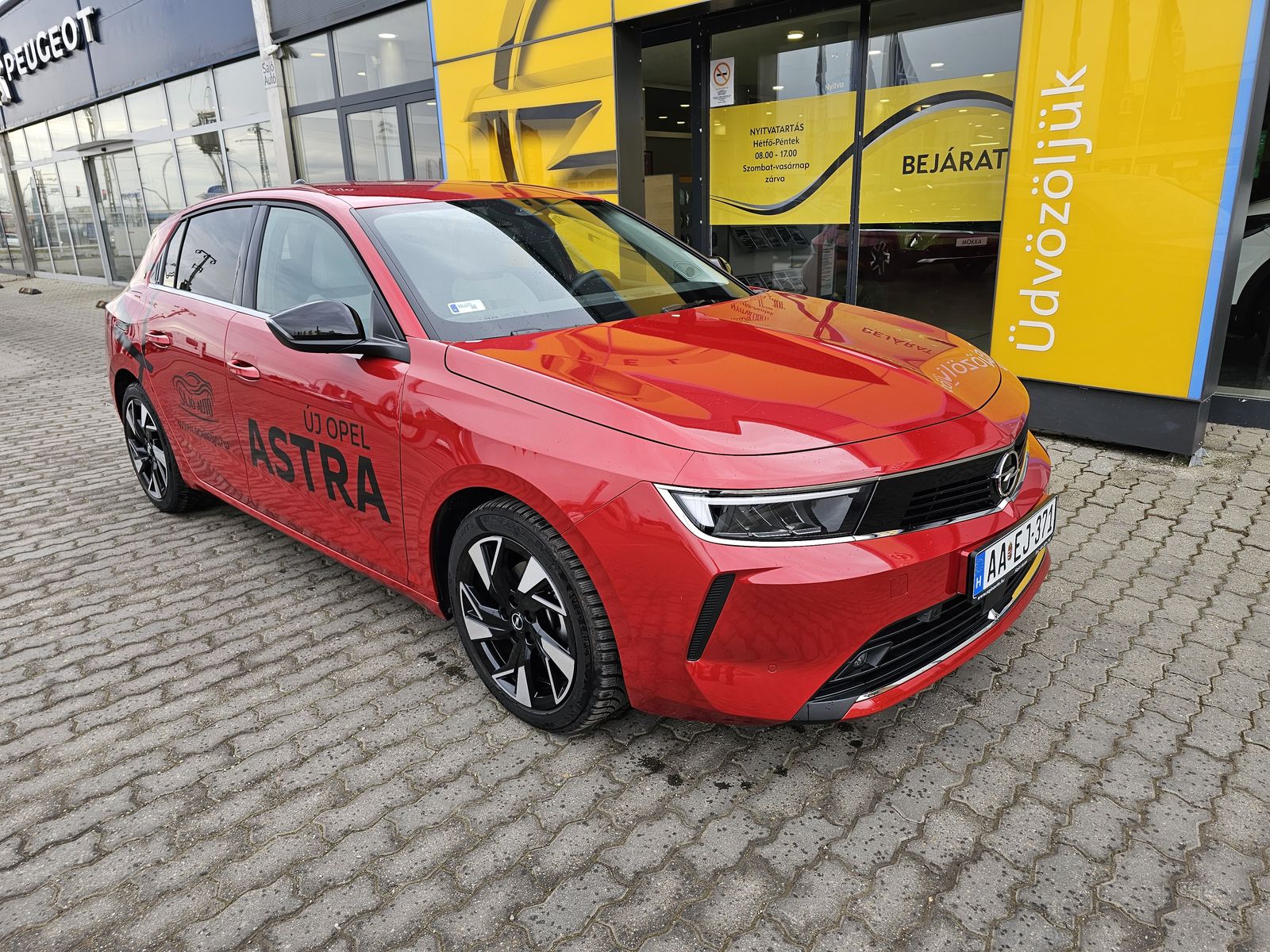 Opel Astra L 2